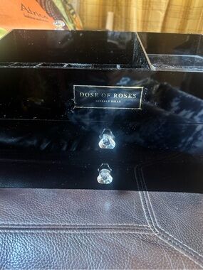 Dose of Roses Black Acrylic J
Makeup Organizer. Used a few times